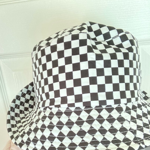 Bucket hat checkers black white hat reversible hat new with tag hat - Picture 4 of 9